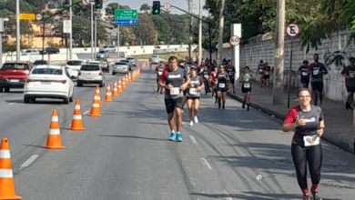 Operação de trânsito para a Meia Maratona Internacional de BH, na Orla da Pampulha, no domingo (1º)