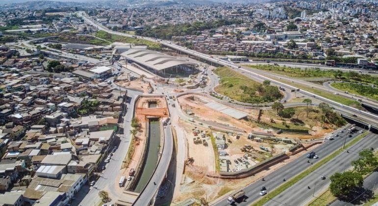 PBH altera trânsito no entorno da Estação São Gabriel para avanço das obras na Praça das Águas