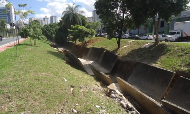 PBH inicia obras de recolocação de placas no Córrego Flor D´Água