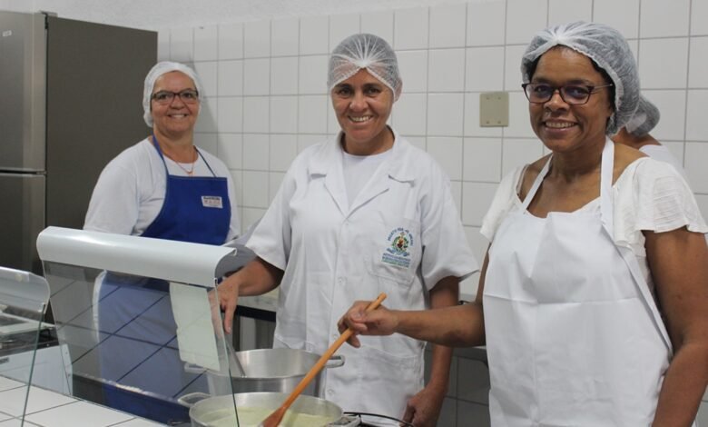 Prefeitura promove curso de boas práticas na produção de refeições