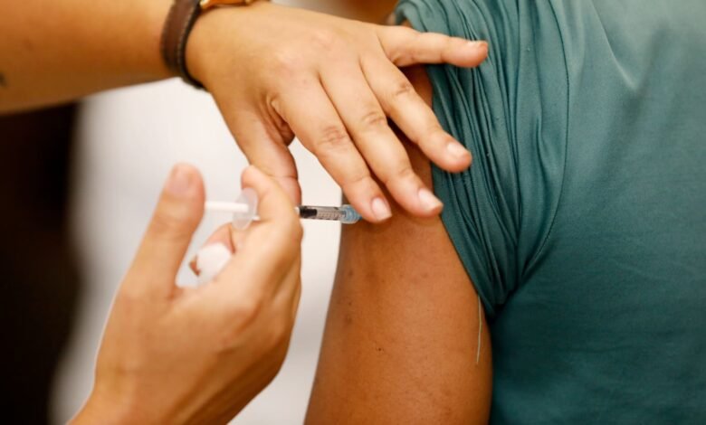 Mais de 6 mil pessoas foram vacinadas contra a gripe em BH nesse sábado (31)