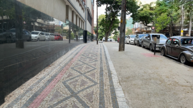 Mais dois trechos de calçadas portuguesas são revitalizados no Hipercentro