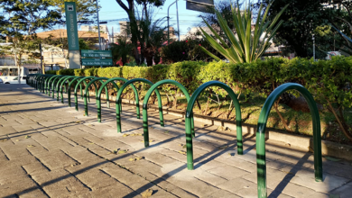 Paraciclos são instalados na Estação Diamante para estimular a conexão entre bicicletas e ônibus