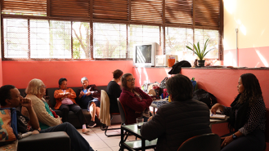 Psicólogo e assistente social do PAS viram ponto de apoio para familiares de estudantes da rede municipal