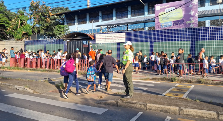 Operação de volta às aulas dá dicas de trânsito seguro na porta das escolas a partir de segunda-feira (4)