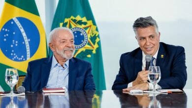 Álvaro Damião assina contratos de R$ 770 milhões com o governo federal