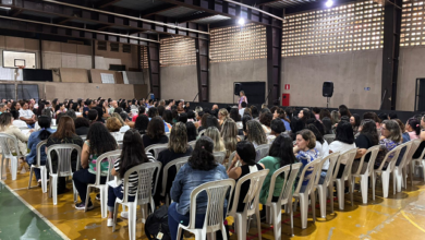 Educadores participam de formação sobre Comunicação Alternativa e Aumentativa