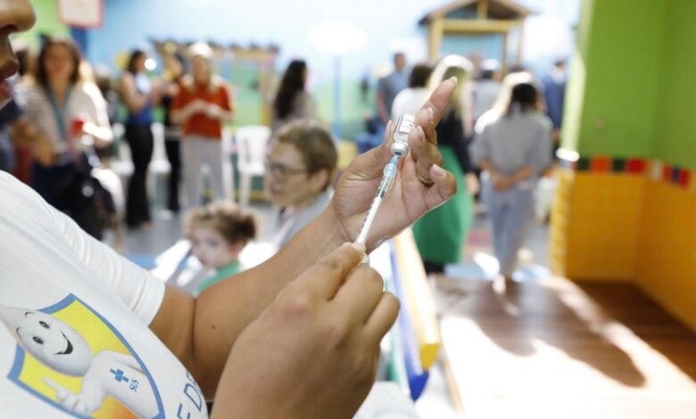 Mais de 38 mil doses de vacinas foram aplicadas em escolas neste ano