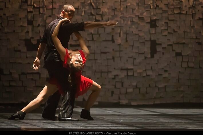 Memórias compartilhadas inspiram espetáculo no Teatro Raul Belém Machado