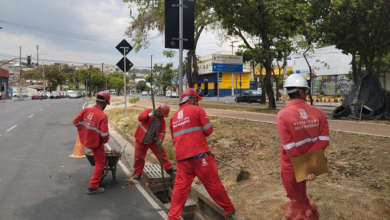 PBH chega a quase 100 mil limpezas de bocas de lobo contra alagamentos
