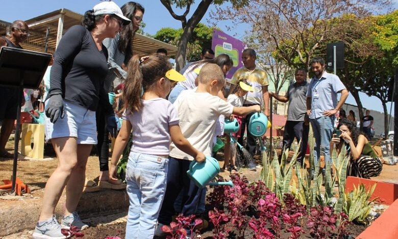 PBH inaugura no Barreiro o 1º jardim de chuva criado em parceria com a comunidade
