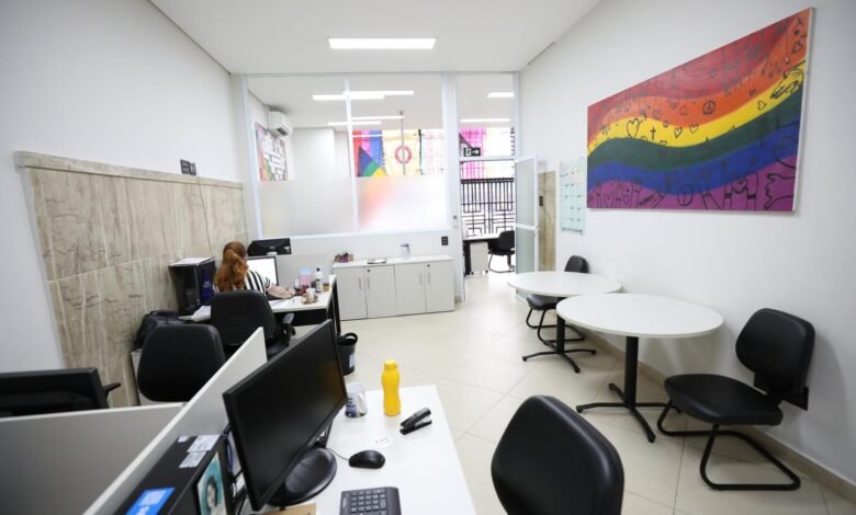 Pessoas LGBTs terão consultoria jurídica gratuita nesta quinta-feira (25)