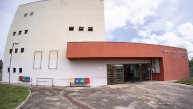 Saulo Laranjeira reúne seus personagens em show no Raul Belém Machado
