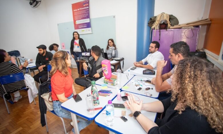 Escolas municipais são premiadas por formação de professores em ciência, tecnologia e inovação