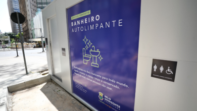 Instalação do 5º banheiro autolimpante é iniciada pela PBH no Centro da cidade