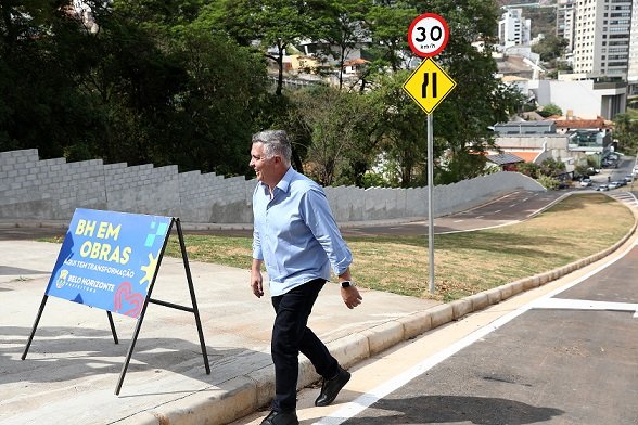 PBH entrega as obras de abertura da Rua Halley, no Bairro Santa Lúcia