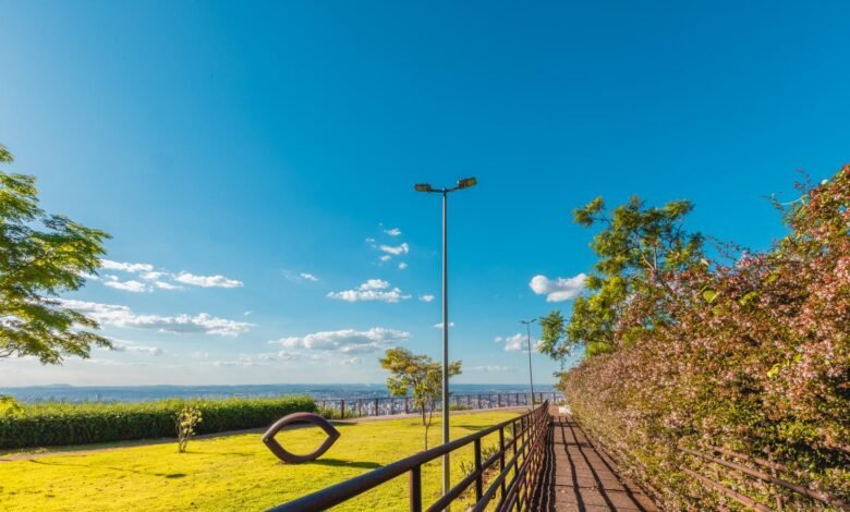 Passeio turístico gratuito deste sábado (8) leva à contemplação em mirantes de BH