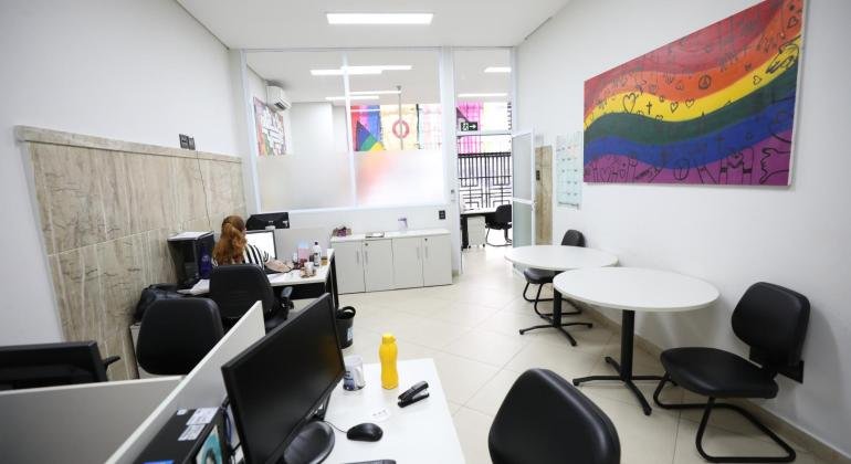 Pessoas LGBTs terão consultoria jurídica gratuita nesta quinta-feira (13)