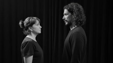 Teatro Marília recebe espetáculo sobre o medo, o silêncio e a coragem de recomeçar