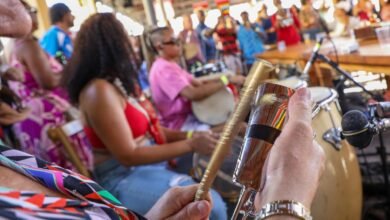 Blocos caricatos de BH serão homenageados no Dia Nacional do Samba